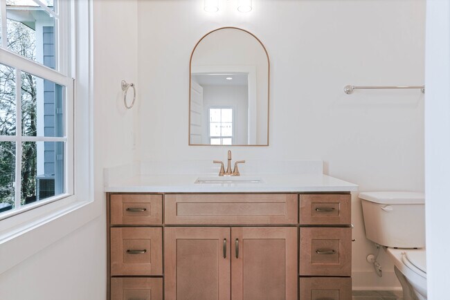 1289 Woodland Cir unit 37687022, Opelika, AL 36801 - photo 2