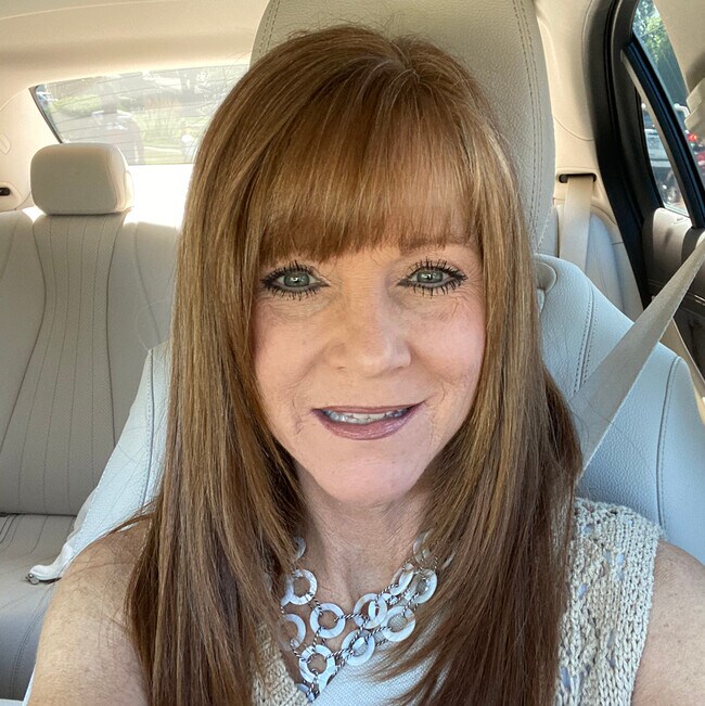 Marybeth Mack Real Estate Agent in Huntingdon Valley, PA