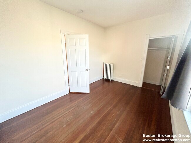 692 Columbia Rd unit 2, Dorchester, MA 02125 - photo 7