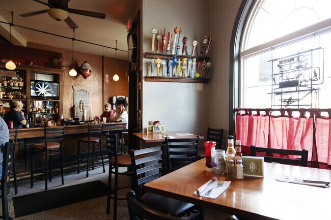 A table side view in Brickhouse Tavern.
