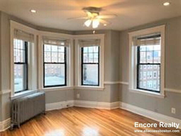 35 Queensberry St unit 60 - 17, Boston, MA 02215 - photo 3