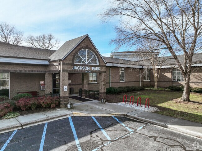The entrance to Jackson Park Elementary School.