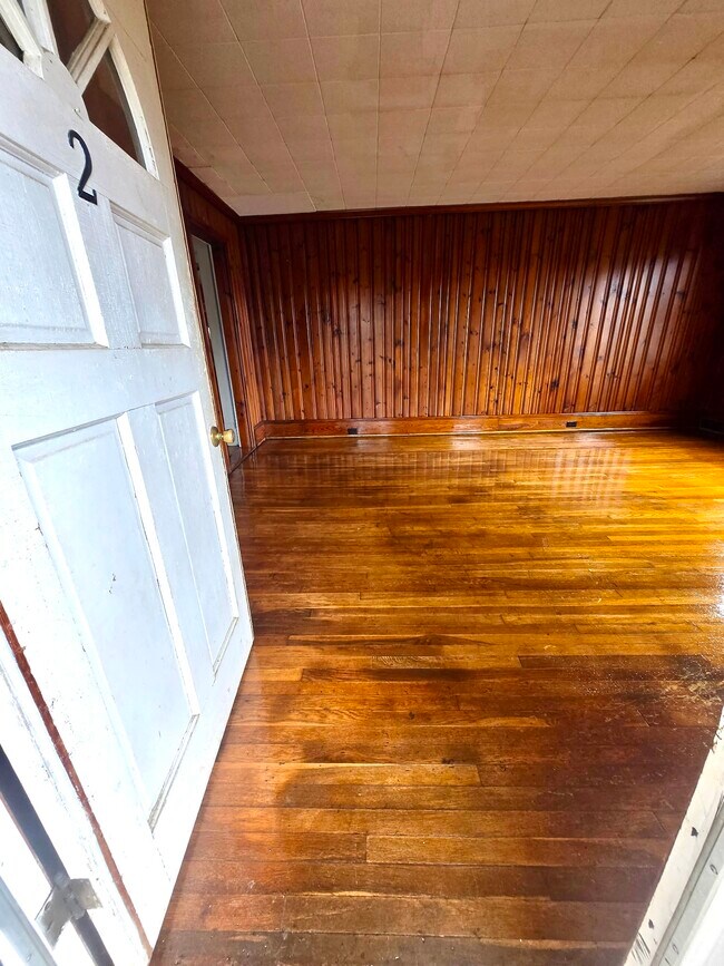 204 S West St unit 2, Wilkesboro, NC 28697 - photo 6