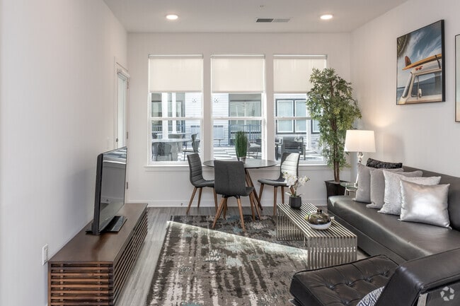 2 BR, 2 BA - 1152 SF Living Space