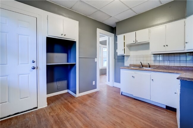 223-225-225 Rosewood Terrace unit 223, Rochester, NY 14609 - photo 5