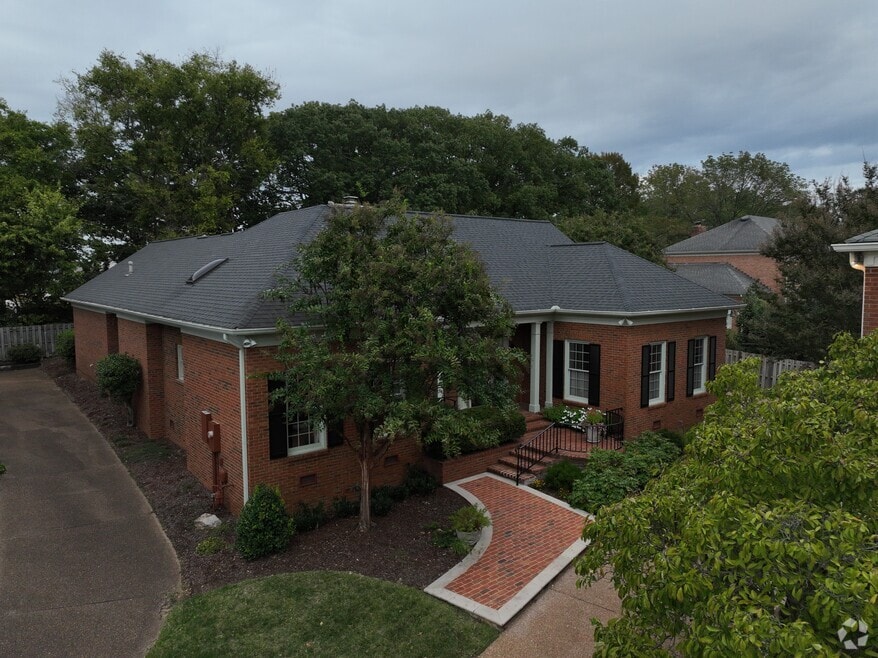 114 Chatsworth Dr, Nashville, TN 37215 - photo 2