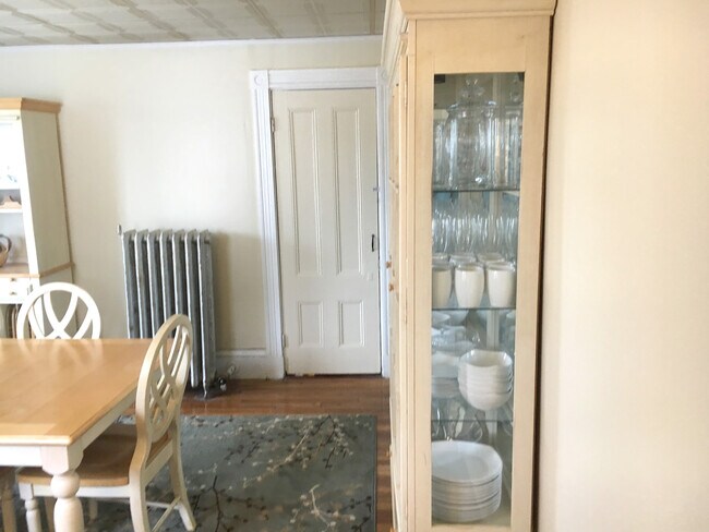 16 Lincoln St unit 2, Somerville, MA 02145 - photo 4