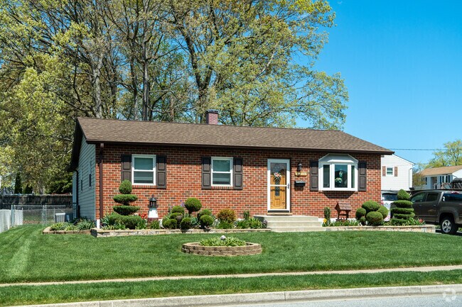 There are also ambler style home in Bowleys Quarters.