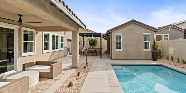 17485 Bear Creek unit 36465846, Hesperia, CA 92345 - photo 5