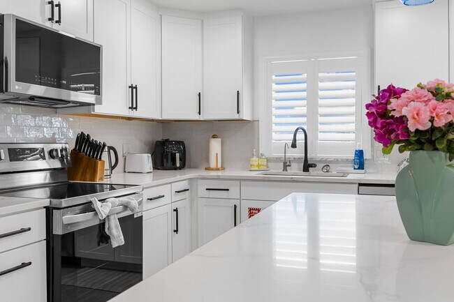 274 Barlow Ave unit FL3-ID1044428P, Cocoa Beach, FL 32931 - photo 5