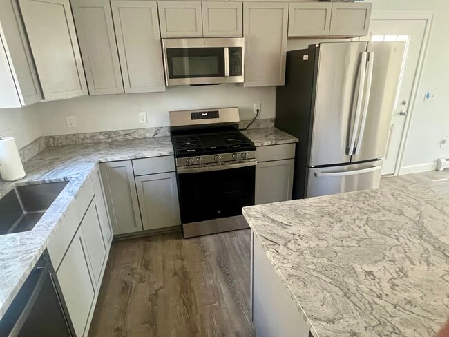 652 Goodwins Mills Rd, Dayton, ME 04005 - photo 7