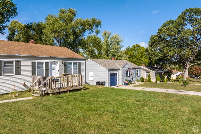 Rock Creek’s mature trees often provide deep backyard shade.