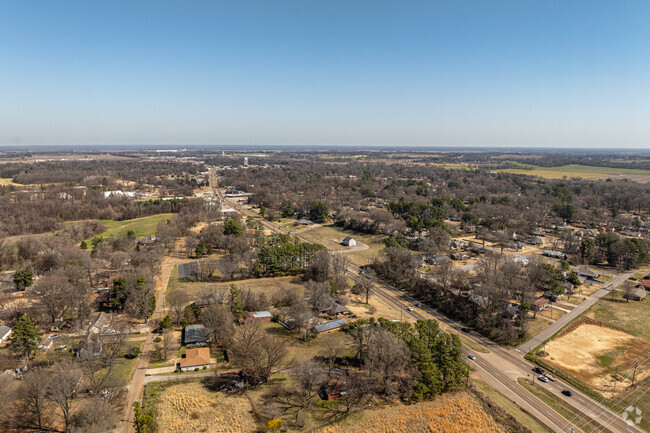 Covington is located in western Tennessee about 45 minutes north of Memphis.