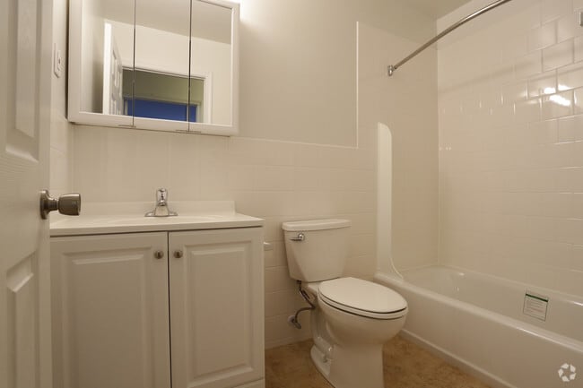 Center Point West, Bensalem, PA 19020 - photo 7