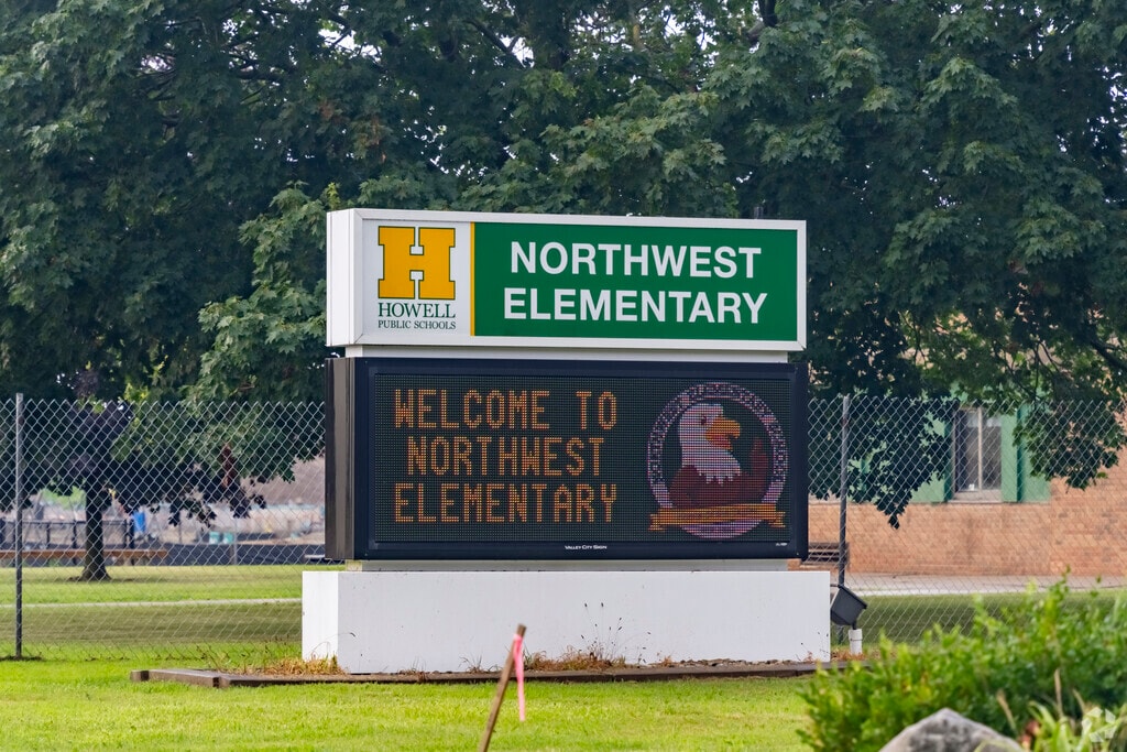 Kids are challenged to excel at Northwest Elementary School.