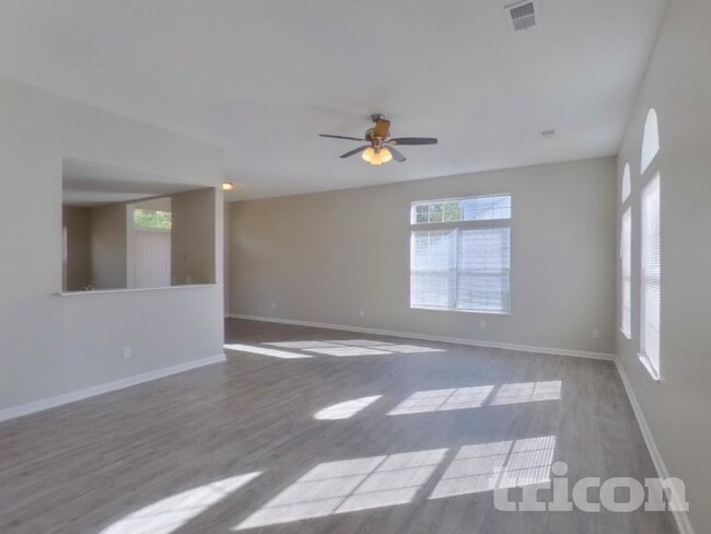 172 Cherry Grove Dr, West Columbia, SC 29170 - photo 4