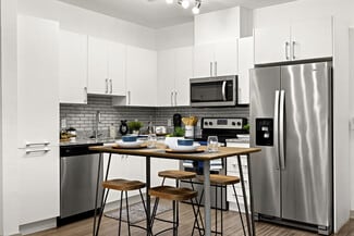 800 Marbella Ln, Sanford, FL 32771