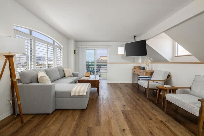 714 Isthmus Ct unit ID1292584P, San Diego, CA 92109 - photo 2