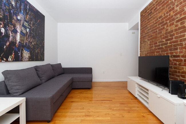 Waterford Condominium unit ID1032028P, New York, NY 10128 - photo 4