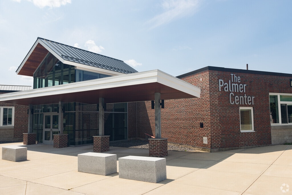 Windham Middle School located in Windham, NH serves grades 6-8.