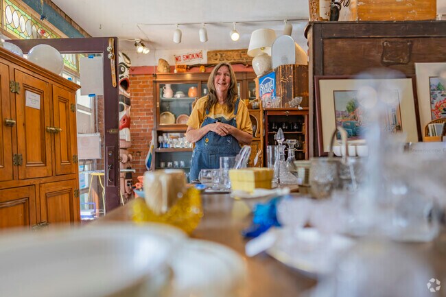 Vintage and antique shopping is an option in the small neighborhood of Niwot.