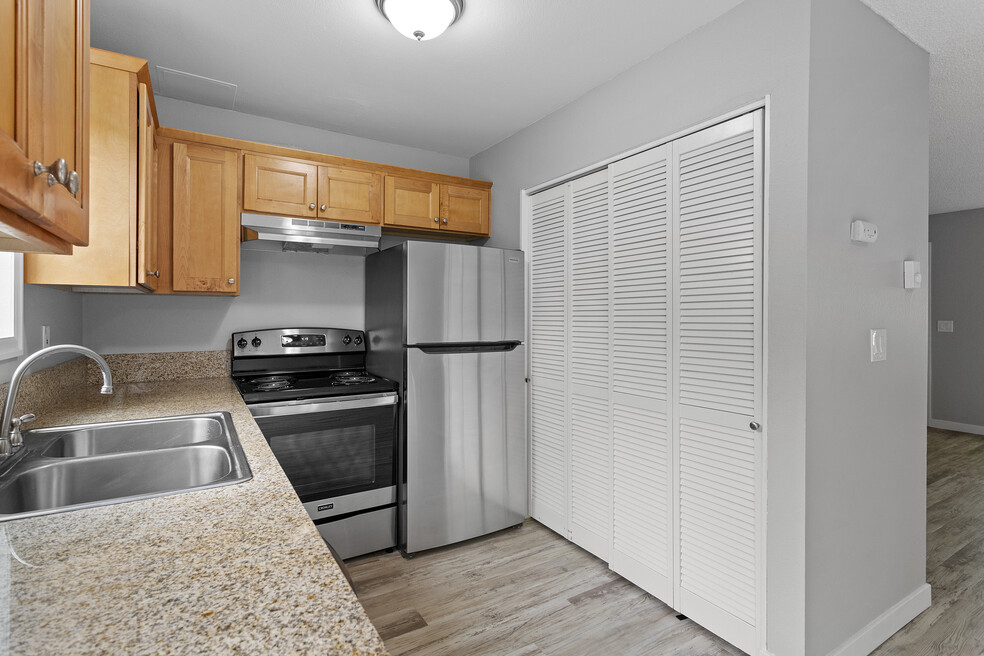 JOHN JAMES APTS