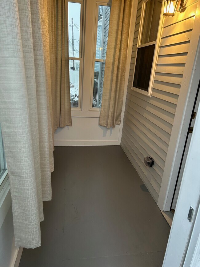 4 Riggs St, Gloucester, MA 01930 - photo 7