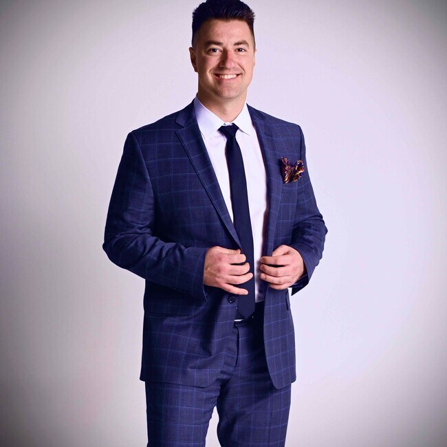 Agent Photo
