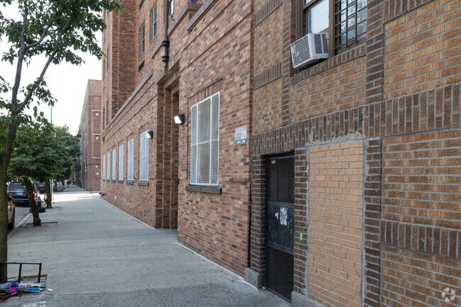 P.S. 209 in The Bronx has a large student body.