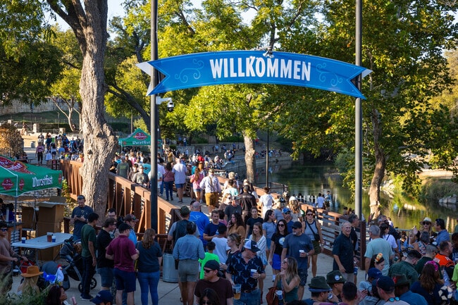 Willkommen to New Braunfels largest event of the year, Wurstfest.