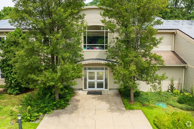 Lander Grinspoon Academy offers rigorous academics and a compassionate earth.