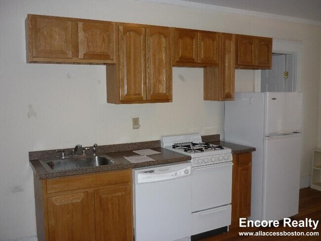 1615 Commonwealth Ave unit 12A, Brighton, MA 02135 - photo 7