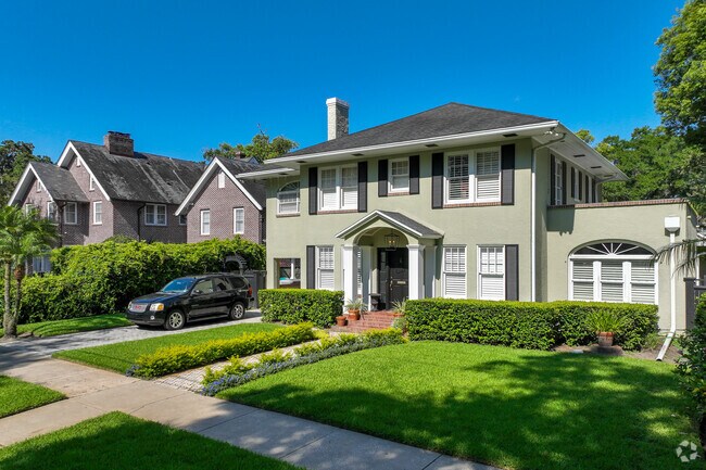 Tidy gardens and manicured hedges are a common feature of Lake Cherokee homes.