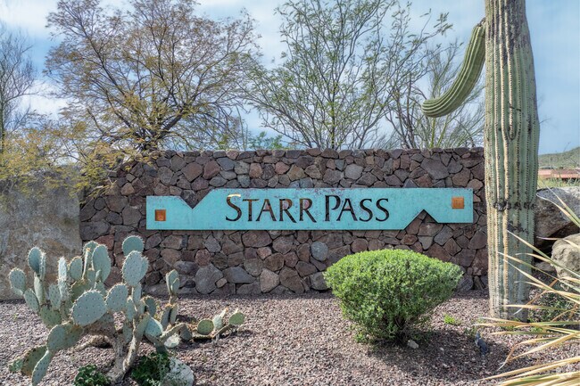 Starr Pass is known for it's tranquility and embrace of desert living, minutes from the city.