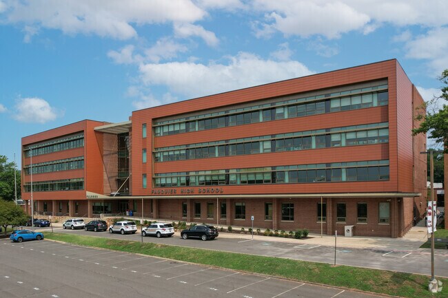 Fauquier High School has 1,162 students in grades 9-12, according to Niche.com.