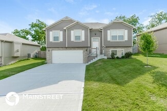 801 Emerson Dr, Belton, MO 64012