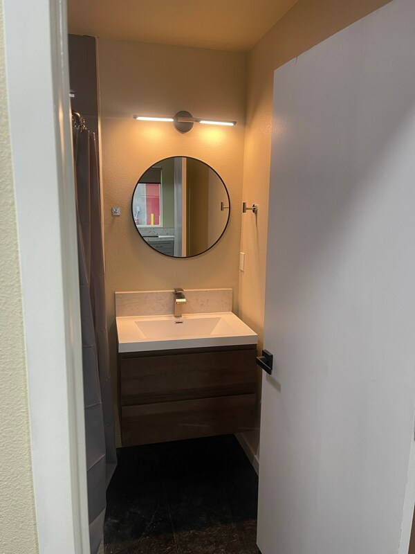 15502 Chase St unit 15502 1/2, Los Angeles, CA 91343 - photo 2