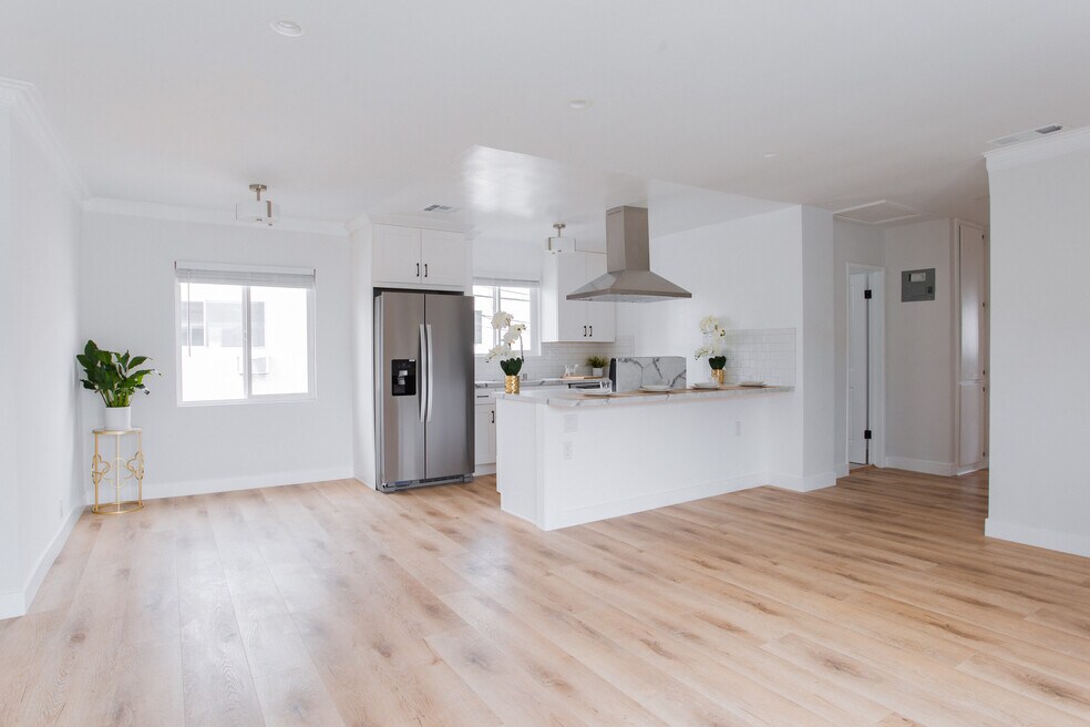 1211 Detroit N St unit 16, West Hollywood, CA 90046 - photo 1