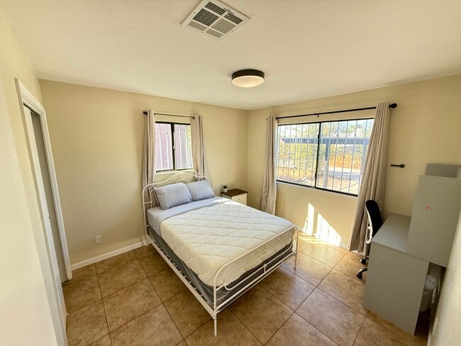 1231 E Lee St, Tucson, AZ 85719 - photo 4