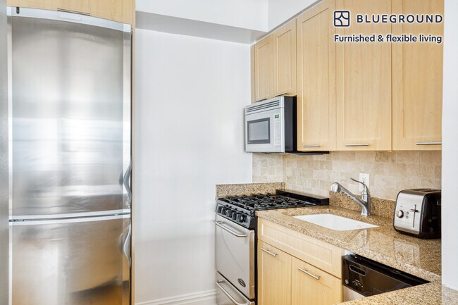 41 Park Ave unit FL10-ID624, New York, NY 10016 - photo 6