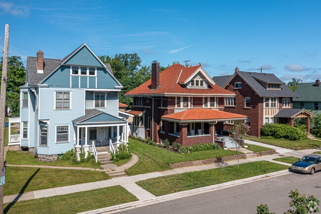 Many Belknap Lookout houses exude a timeless charm.