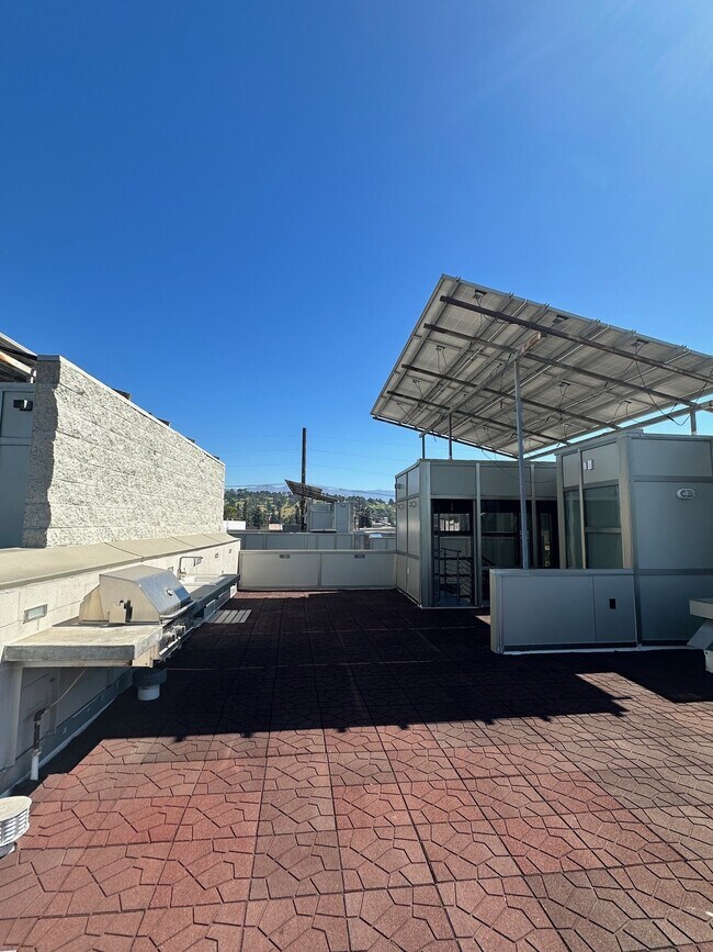 3264 Kazaz Ln, Los Angeles, CA 90039 - photo 4