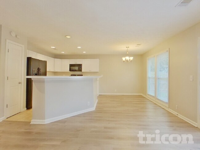 2440 Lunetta Ln, Alpharetta, GA 30004 - photo 4