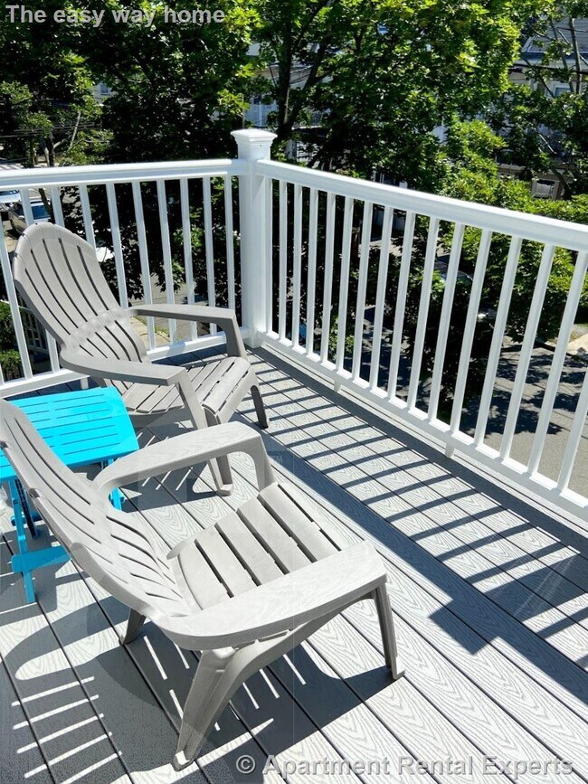 41 Bay State Ave unit 2, Somerville, MA 02144 - photo 7