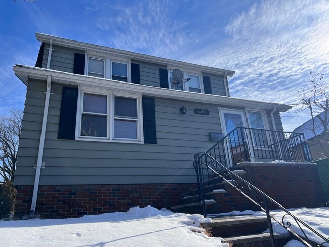 2018 Jones Rd unit 2, Fort Lee, NJ 07024 - photo 3