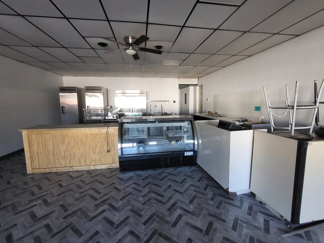 373 Munson Ave, Mc Kees Rocks, PA 15136 - photo 5