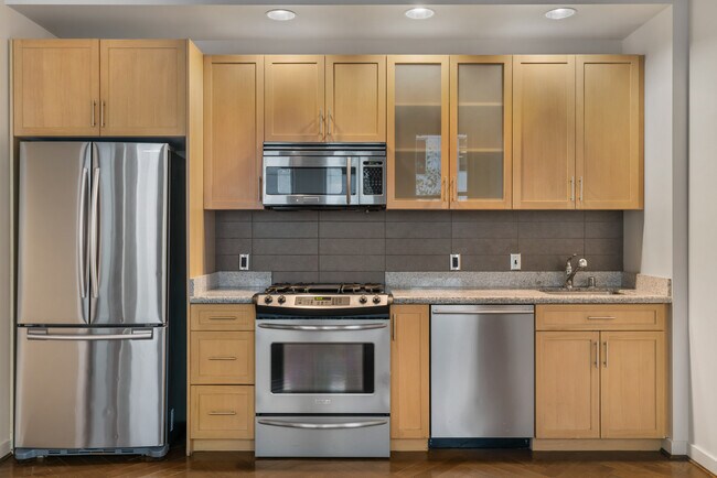 The Cobb, Seattle, WA 98101 - photo 5