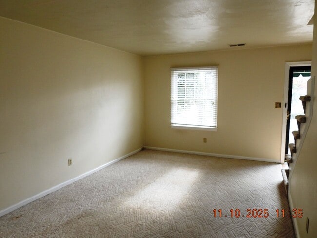 1813 Bluemont Ave SW unit Raleigh Place, Roanoke, VA 24015 - photo 5