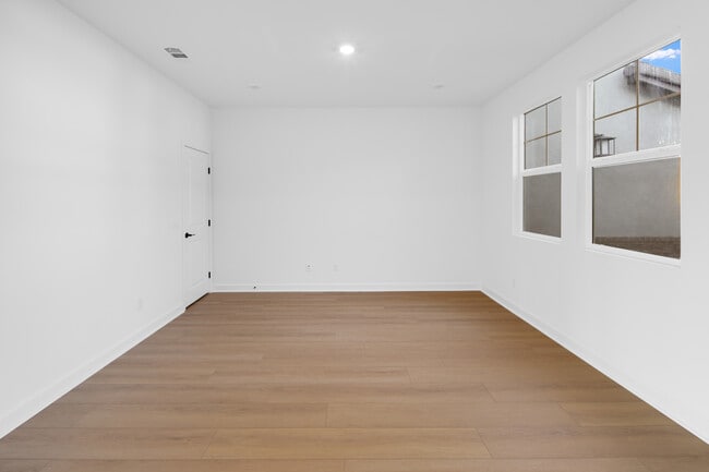 295 Hadley Way, Oceanside, CA 92057 - photo 3