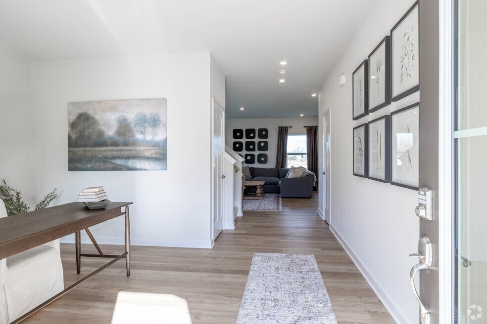 20103 Regent Cir unit 38500320, Hagerstown, MD 21742 - photo 3